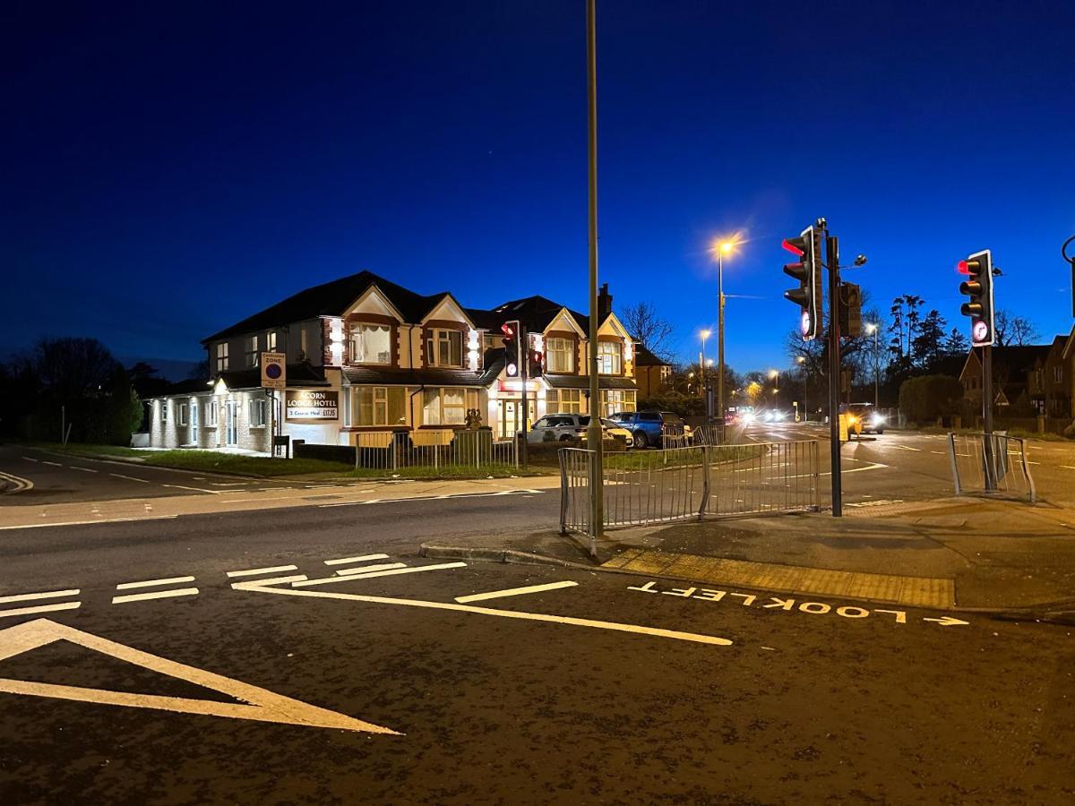 Acorn Lodge Hotel Gatwick & Parking هورلي المظهر الخارجي الصورة