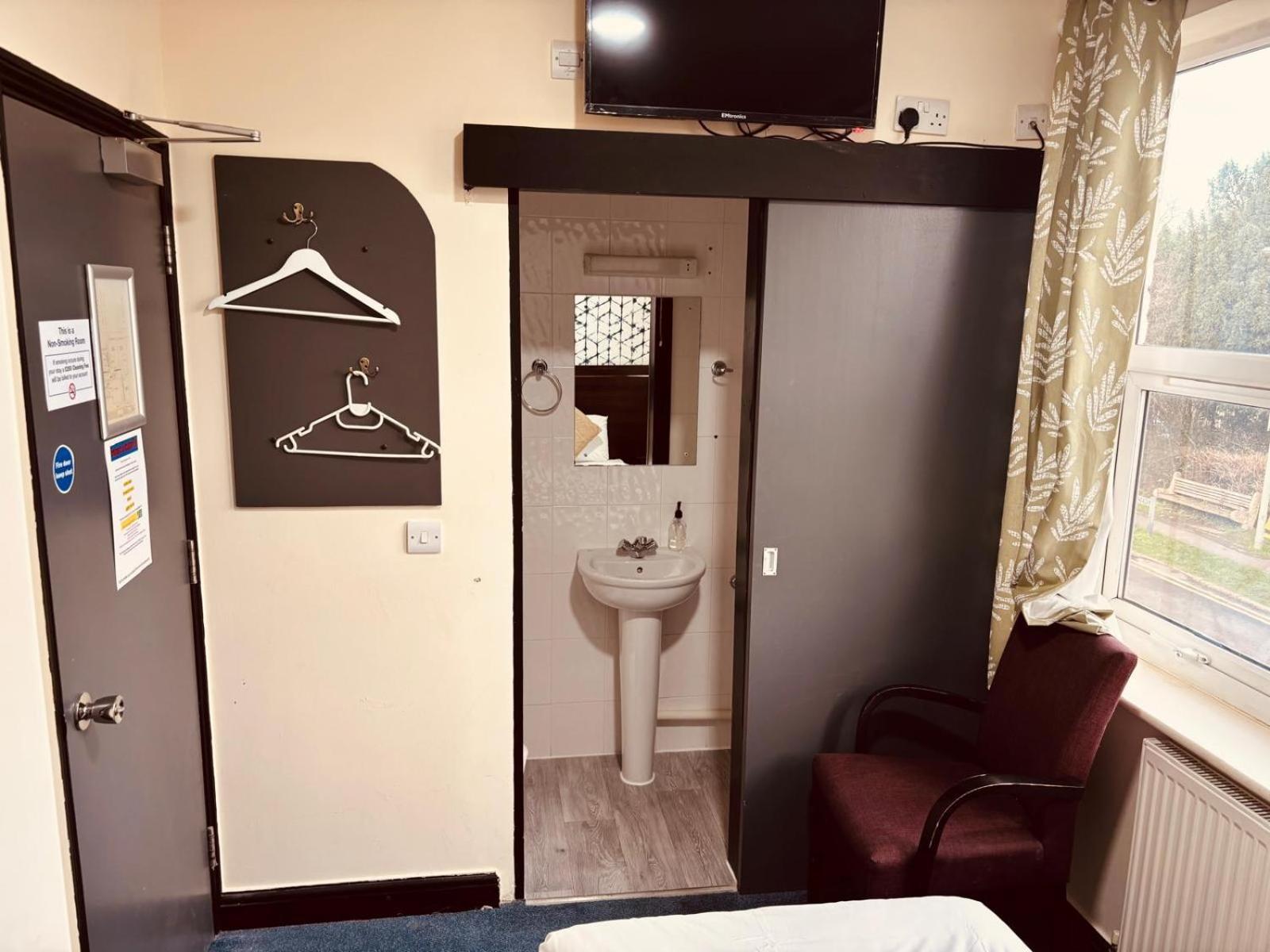 Acorn Lodge Hotel Gatwick & Parking هورلي المظهر الخارجي الصورة