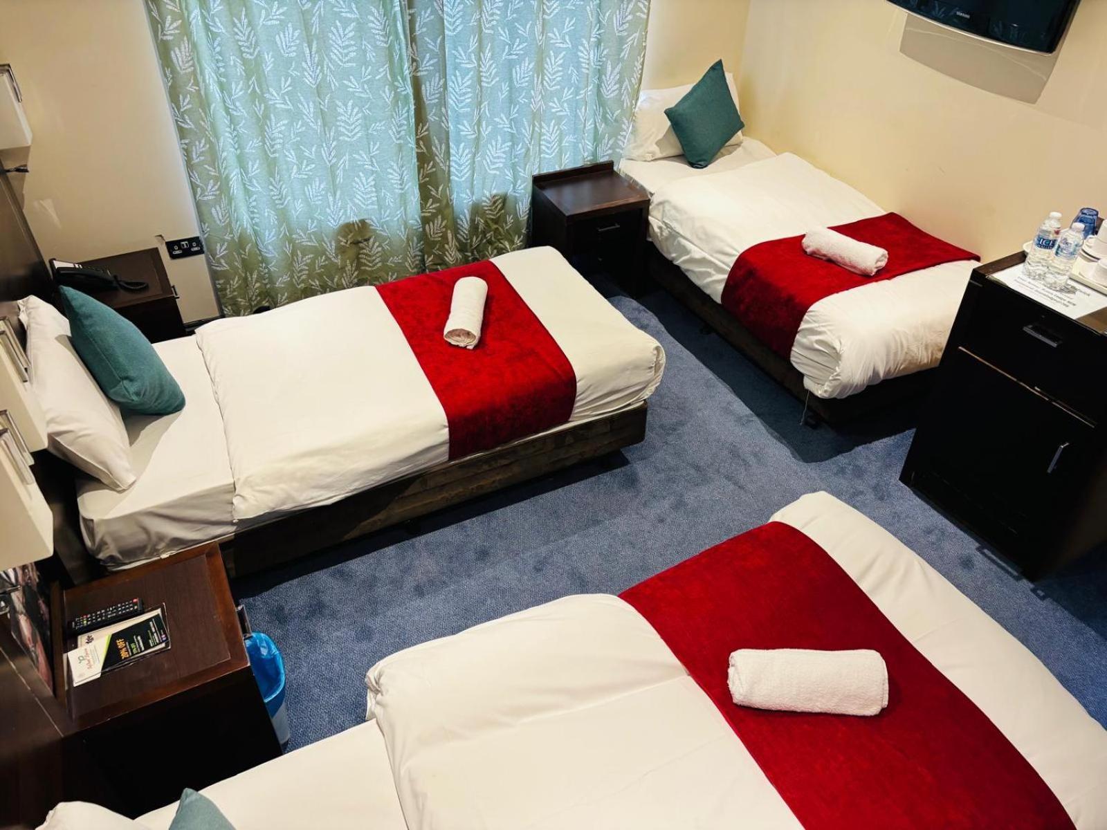 Acorn Lodge Hotel Gatwick & Parking هورلي المظهر الخارجي الصورة